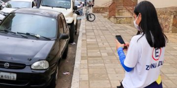 Zona Azul terá alteração em horário de funcionamento em Pouso Alegre