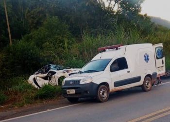 Médico e motociclista morrem em acidente na MG-179