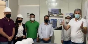 Hospital  com construção pré-fabricada