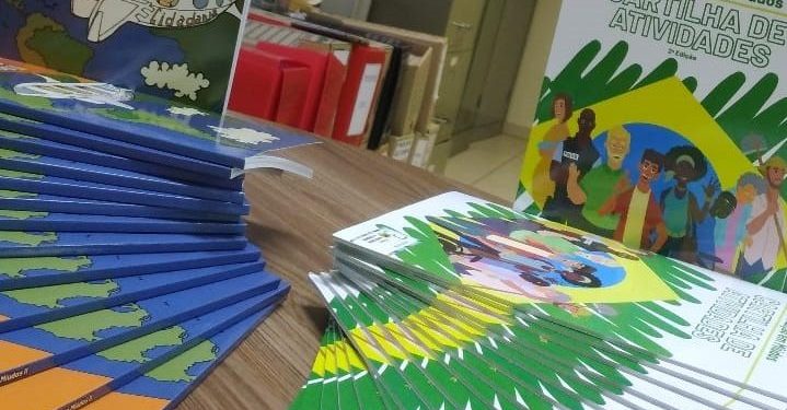 Câmara recebe 2000 exemplares da Coleção Em Miúdos