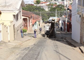 Ruas do bairro Boa Vista recebem nova pavimentação asfáltica