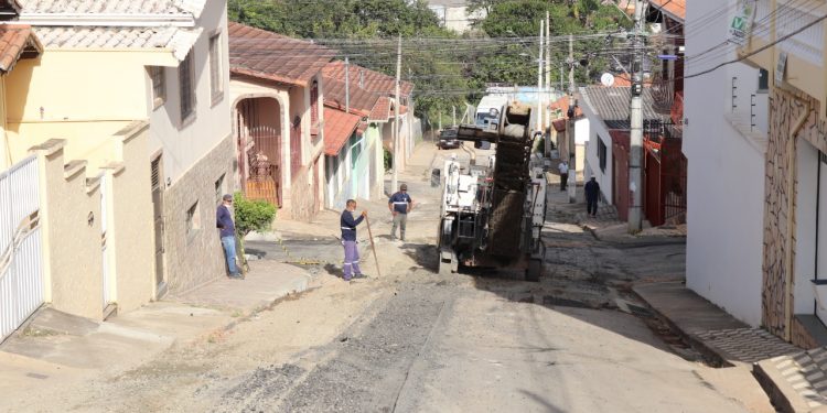 Ruas do bairro Boa Vista recebem nova pavimentação asfáltica