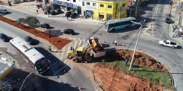 Trânsito na Avenida Perimetral terá alteração com retirada de rotatória