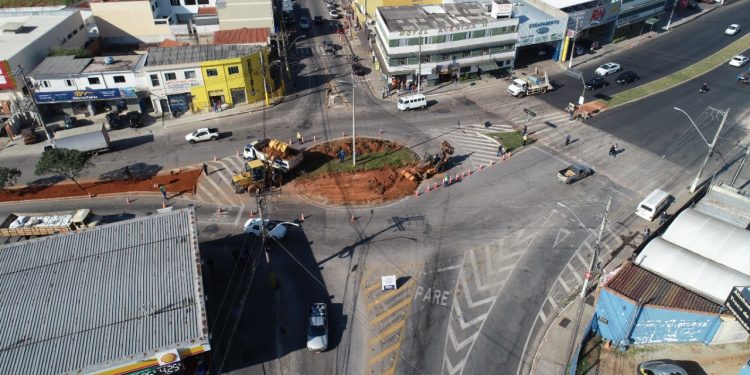 Trânsito na Avenida Perimetral terá alteração com retirada de rotatória
