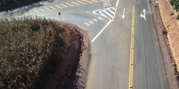 Nova Estrada dos Ferreira ganha sinalização e leva segurança aos moradores