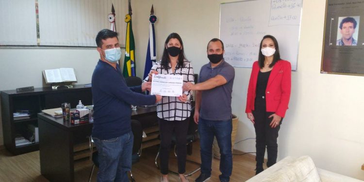 Escola do Legislativo forma mais 12ª Turma do Curso Básico de Libras