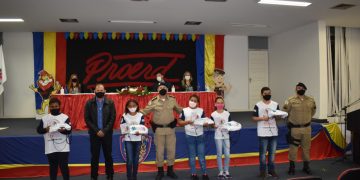 Vice-presidente da Câmara participa de solenidade de formatura do Proerd