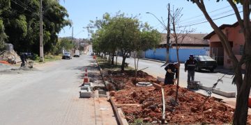 Prefeitura realiza obras para construção de galerias pluviais no Recanto dos Fernandes