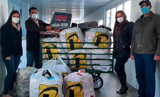 Hospital Samuel Libânio recebe doação de 215 cobertores