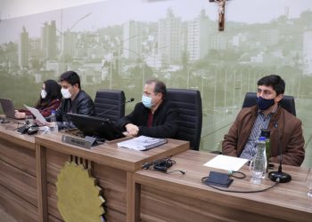 Vereadores participam de Audiência Pública sobre Plano Municipal de Gerenciamento de Resíduos Sólidos