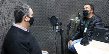 Deputado Dr. Paulo enaltece o Hospital Samuel Libânio e a Univás em entrevista na rádio