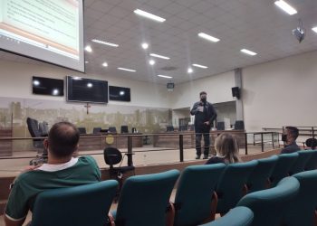 Vereadores e assessores recebem capacitação para aprimorar Processo Legislativo