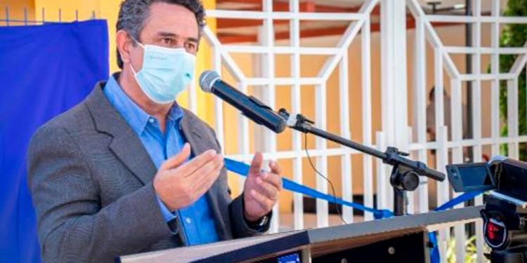 Deputado Dr. Paulo participa de inauguração de Escola Municipal Modelo em Santa Rita do Sapucaí