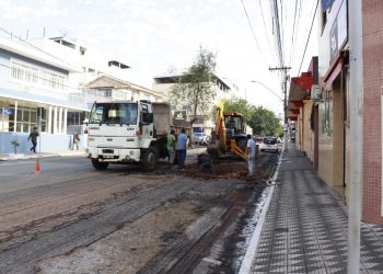 Avenida Dr. João Beraldo recebe nova pavimentação asfáltica