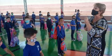 Escola Modelo recém-construída dá início às aulas presenciais