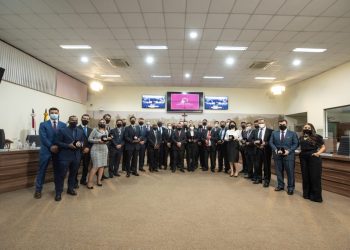 Comenda AntônioTadeu Ribeiro é entregue na Câmara