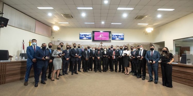 Comenda AntônioTadeu Ribeiro é entregue na Câmara