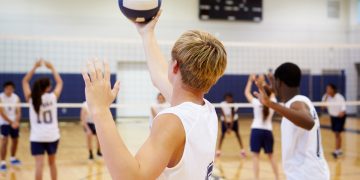 Superintendência de Esportes abre inscrições para aulas de Vôlei e Handebol
