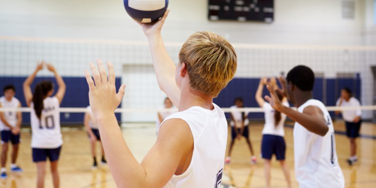 Superintendência de Esportes abre inscrições para aulas de Vôlei e Handebol