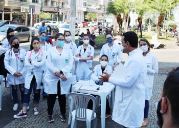 Professores e acadêmicos da Univás participam do “Programa Supera Minas”