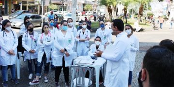 Professores e acadêmicos da Univás participam do “Programa Supera Minas”