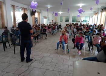 1º Secretário da Câmara ministra aula em semana das vocações promovida pelo Educandário