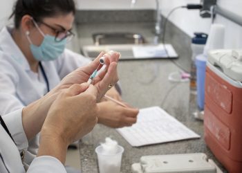 Procura por 3ª dose da vacina contra a covid-19 está baixa em Pouso Alegre