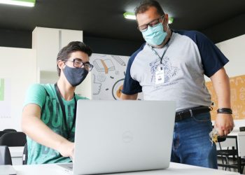 Estrutura de Laboratórios de Informática é mais um grande diferencial da Univás