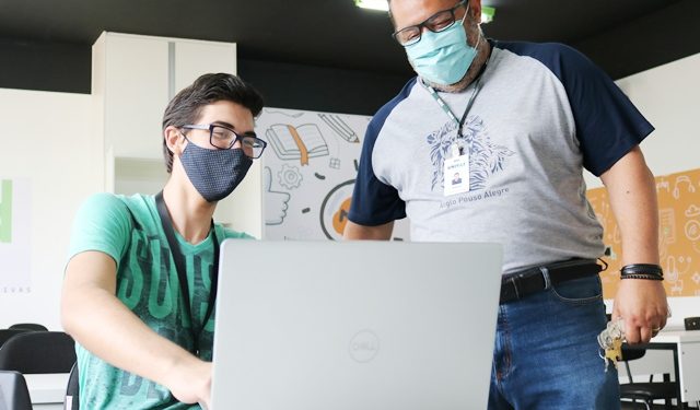Estrutura de Laboratórios de Informática é mais um grande diferencial da Univás