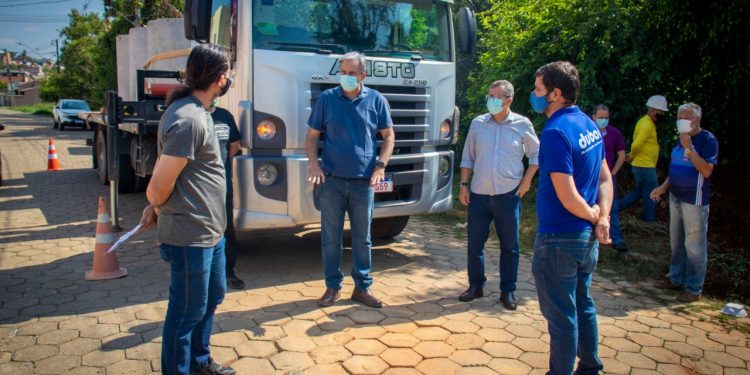 Obras no bairro Colina Verde orçadas em mais de R$ 6 milhões têm início