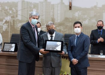 Câmara Municipal de Pouso Alegre realiza Sessão Especial de entrega do Título de Cidadão Pouso-alegrense 2021