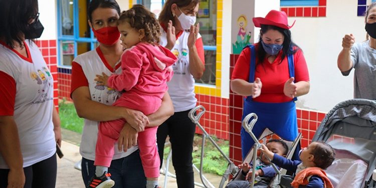 CEIM do Jatobá realiza projeto alimentação saudável com as crianças