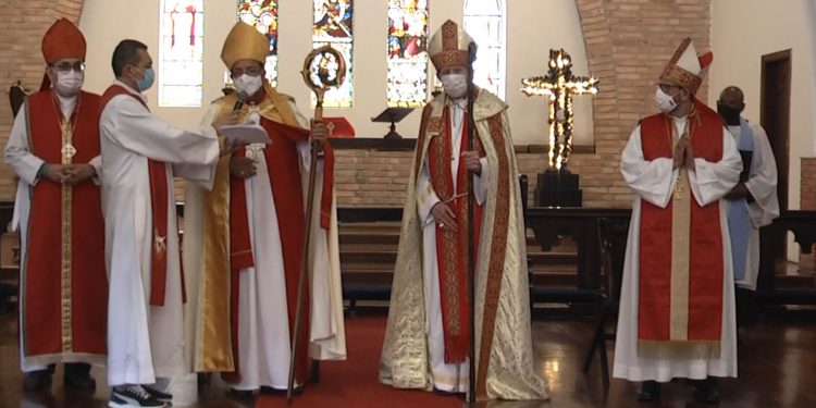 Vereador é sagrado bispo na Diocese Anglicana no Brasil