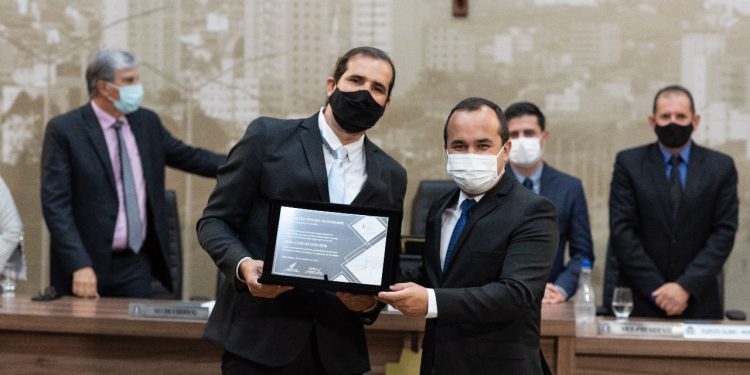 Câmara Municipal de Pouso Alegre realiza Sessão Especial de entrega do Título de Cidadão Pouso-alegrense 2021