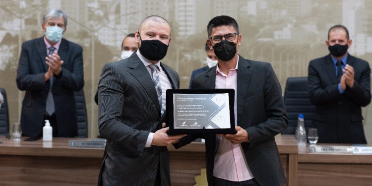 Câmara Municipal de Pouso Alegre realiza Sessão Especial de entrega do Título de Cidadão Pouso-alegrense 2021