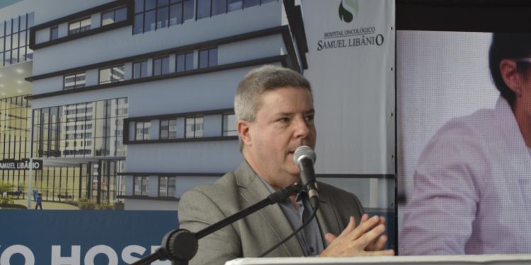 Pouso Alegre tem cerimônia de lançamento da Pedra Fundamental do Hospital Oncológico