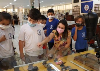 Alunos da Escola Municipal Anita Faria Amaral visitam o Museu