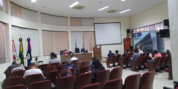 Candidatos que passaram por capacitação do CAC, fazem entrevista para vagas em Área Logística