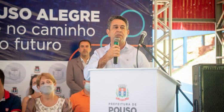 Em evento no Bairro Cidade Jardim, prefeitura anuncia a construção de mais uma escola