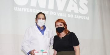 Cerimônia do Jaleco de Fisioterapia é realizada com muita emoção