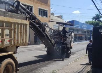 Indicação parlamentar leva renovação asfáltica para o bairro Nossa Senhora Aparecida