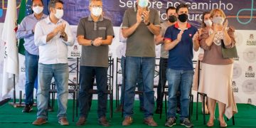 Em evento no Bairro Cidade Jardim, prefeitura anuncia a construção de mais uma escola