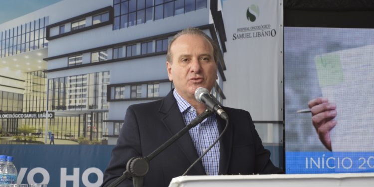 Pouso Alegre tem cerimônia de lançamento da Pedra Fundamental do Hospital Oncológico