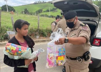 Pedido inusitado de Natal – Guaraná e Chinelo para Comandante da PM em Pouso Alegre