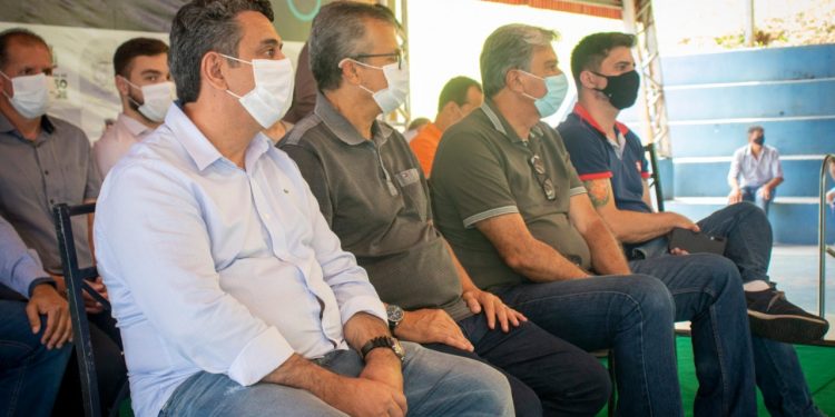 Em evento no Bairro Cidade Jardim, prefeitura anuncia a construção de mais uma escola