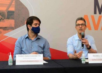 Prefeitos devem ‘fazer sua parte’ no Carnaval e não ‘se omitir’ diz Romeu Zema