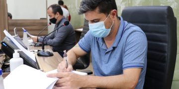 Vereadores aprovam Lei que aperfeiçoa programa municipal de bolsa de estudos