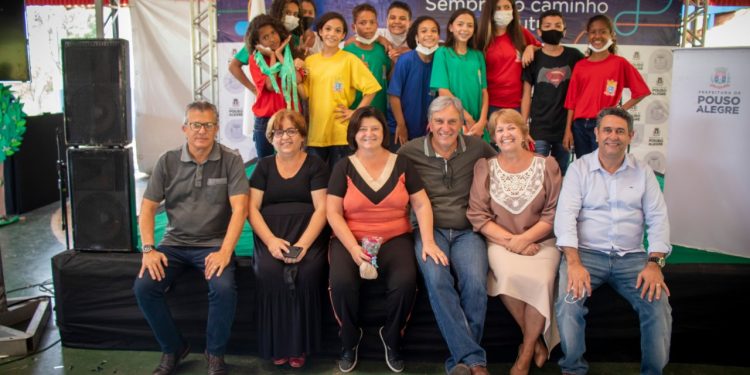 Em evento no Bairro Cidade Jardim, prefeitura anuncia a construção de mais uma escola