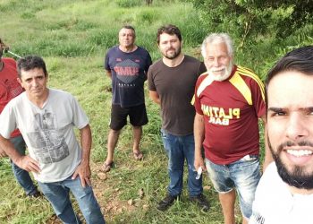 Univás doa mudas para recomposição de área do Bairro Colina Verde