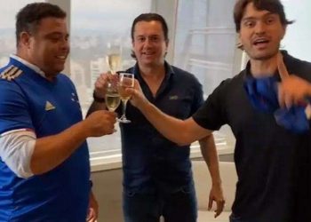Ronaldo Fenômeno compra o Cruzeiro e se torna majoritário da SAF